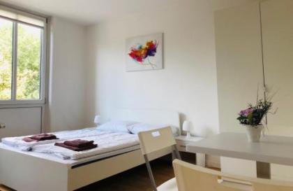 BNB Potsdamer Platz - Rooms & Apartments - image 9