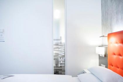 Select Hotel Berlin The Wall - image 17