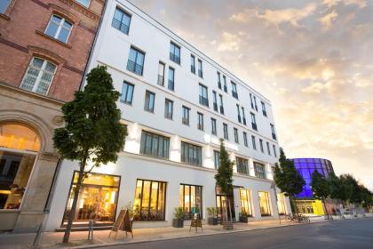 Select Hotel Berlin The Wall - image 2