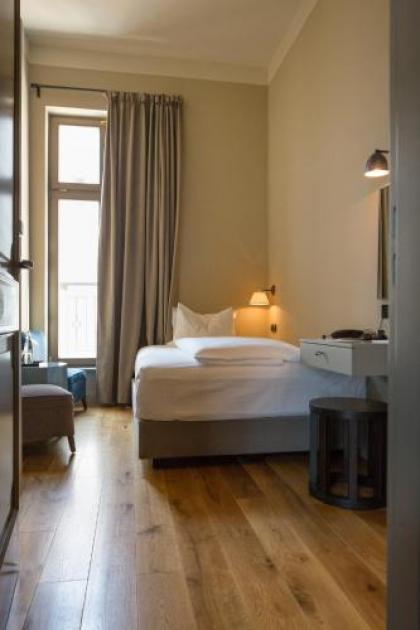 Monbijou Hotel - image 10