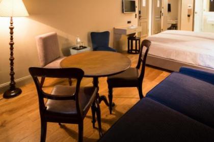 Monbijou Hotel - image 15