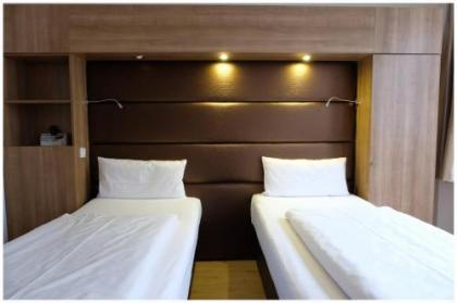 Motel Plus Berlin - image 3