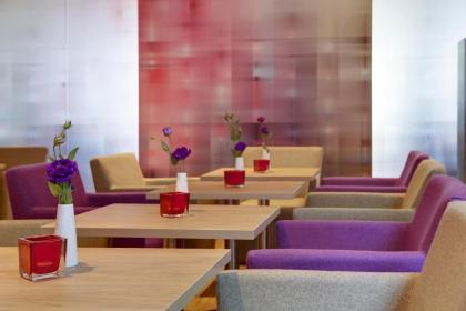 Intercityhotel Berlin Hauptbahnhof - image 17