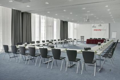 Intercityhotel Berlin Hauptbahnhof - image 3