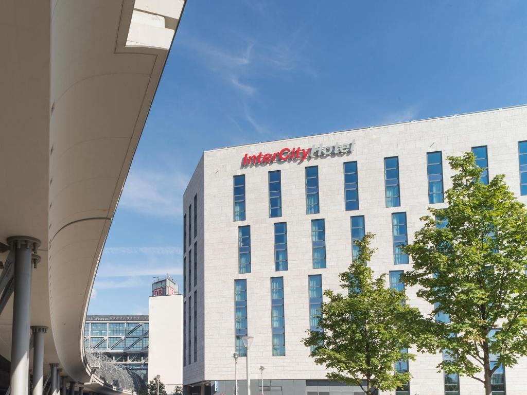 Intercityhotel Berlin Hauptbahnhof - image 7