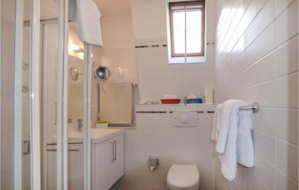 Beautiful home in Berlin with 2 Bedrooms and Internet - image 20