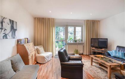 Beautiful home in Berlin with 2 Bedrooms and Internet - image 4