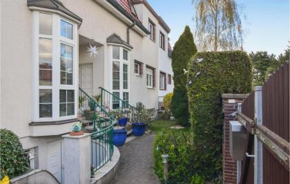 Beautiful home in Berlin with 2 Bedrooms and Internet - image 9