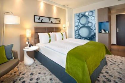 Holiday Inn Berlin City East Side - image 2