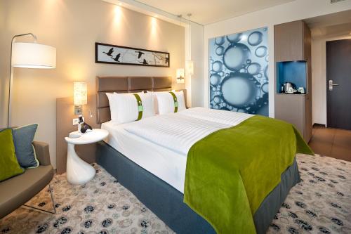 Holiday Inn Berlin City East Side - image 2