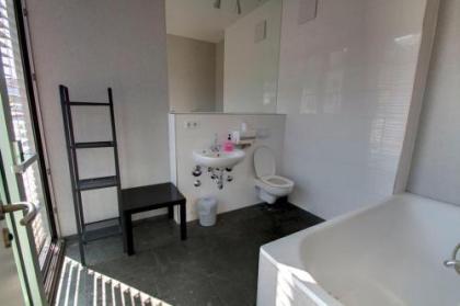 Heart of Gold Hostel Berlin - image 12