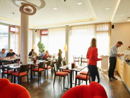 Flottwell Berlin Hotel & Residenz am Park - image 10