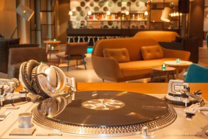 Motel One Berlin-Potsdamer Platz - image 10