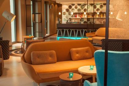 Motel One Berlin-Potsdamer Platz - image 12