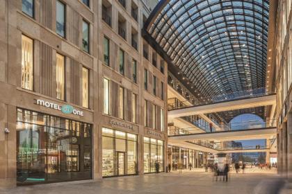 Motel One Berlin-Potsdamer Platz - image 5