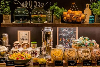 Motel One Berlin-Potsdamer Platz - image 7