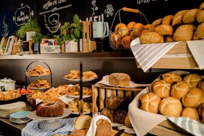 Motel One Berlin-Potsdamer Platz - image 9