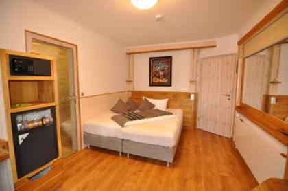 Hotel Pension Blumenbach - image 19