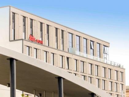 Ibis Berlin Hauptbahnhof - image 1
