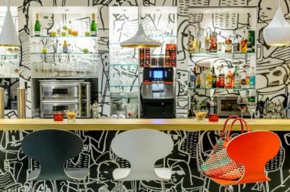 Ibis Berlin Hauptbahnhof - image 10