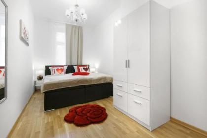 Grand Central Mitte Apartment - image 18