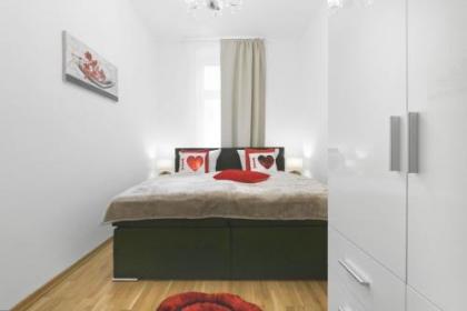Grand Central Mitte Apartment - image 19