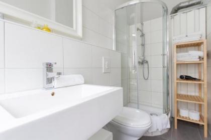 Limehome Berlin Lottumstraße - image 18