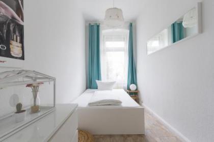 Limehome Berlin Lottumstraße - image 7
