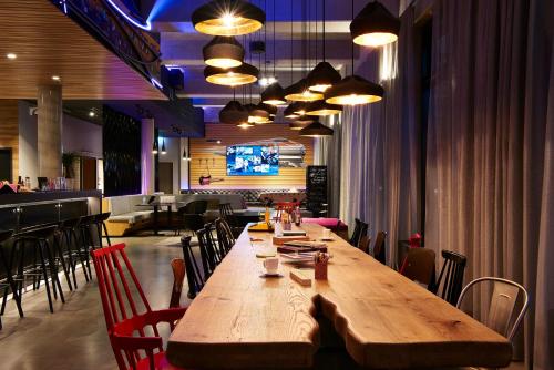 Moxy by Marriott Berlin Ostbahnhof - main image