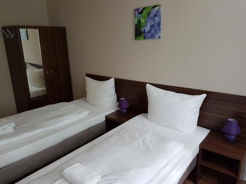 Hotel Pension Eberty - main image