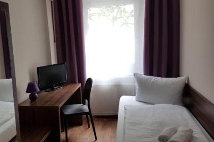 Hotel Pension Eberty - image 20