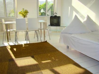 Rooms & Apartment near Zoologischen Garten - image 10