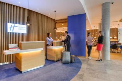 Holiday Inn Express - Berlin - Alexanderplatz - image 12