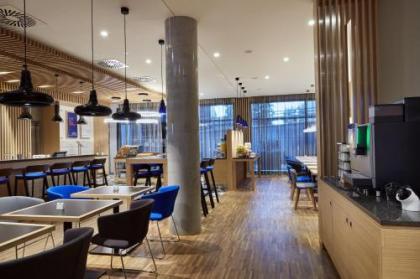 Holiday Inn Express - Berlin - Alexanderplatz - image 17