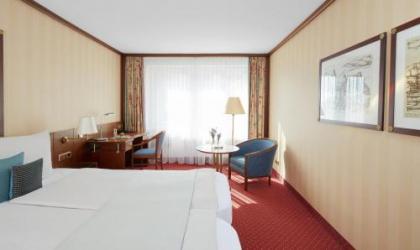 Living Hotel Berlin Mitte - image 11