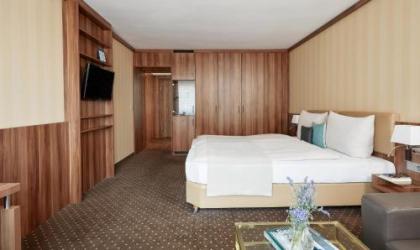 Living Hotel Berlin Mitte - image 18