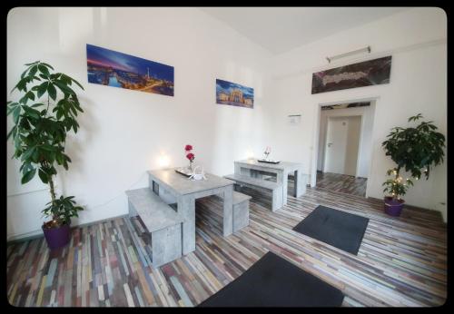 Hostel 199 - main image