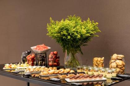 AC Hotel by Marriott Berlin Humboldthain Park - image 11
