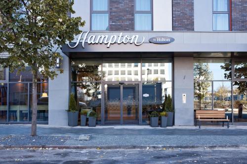 Hampton by Hilton Berlin City East Side Gallery - image 5