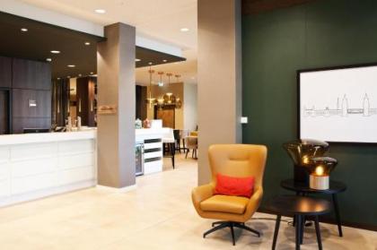 Hampton by Hilton Berlin City East Side Gallery - image 7