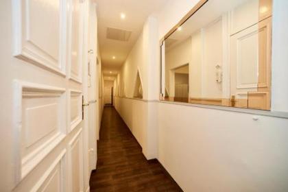 Bearlin City Apartments - City Center East - image 12