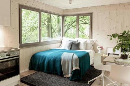 Urban Tree House - image 2