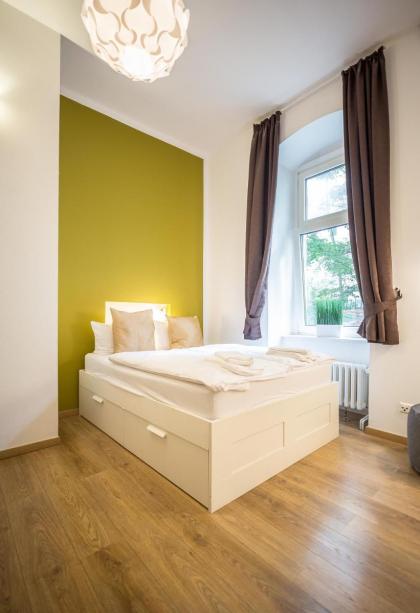 Traumberg Flats - image 5