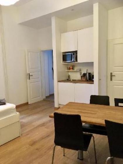 Traumberg Flats - image 7