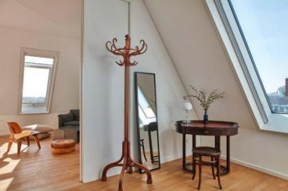 Joachim.8 Maisonette-Apartment mit 2 Schlafzimmern im Herzen von Berlin Mitte - image 7
