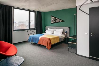 The Social Hub Berlin Alexanderplatz - image 12