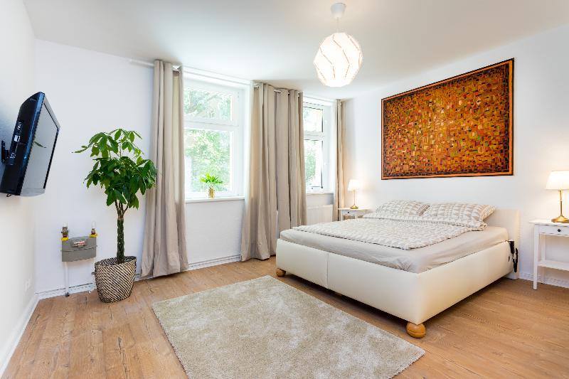 Lovely Flat In Great Area - image 2