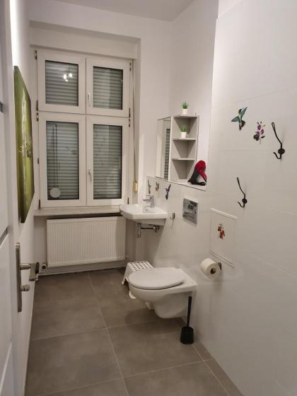 Central Lichtenberger Apartment for 6 People - image 20