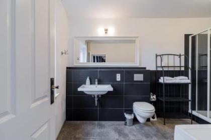 SUITE & APART - image 5