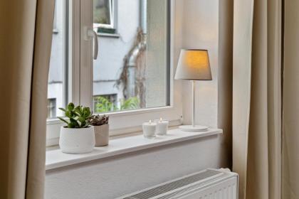 Urban city home - image 11